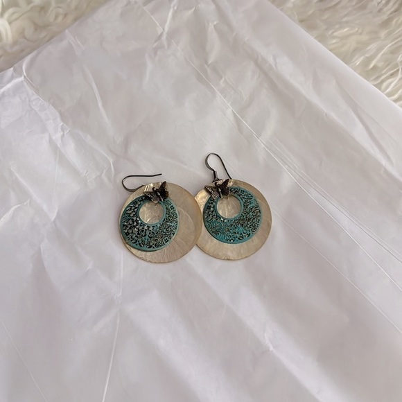 Adorable Lucky Brand Turquoise & Gold Butterfly Disc Earrings! ποΈπ - Picture 3 of 7